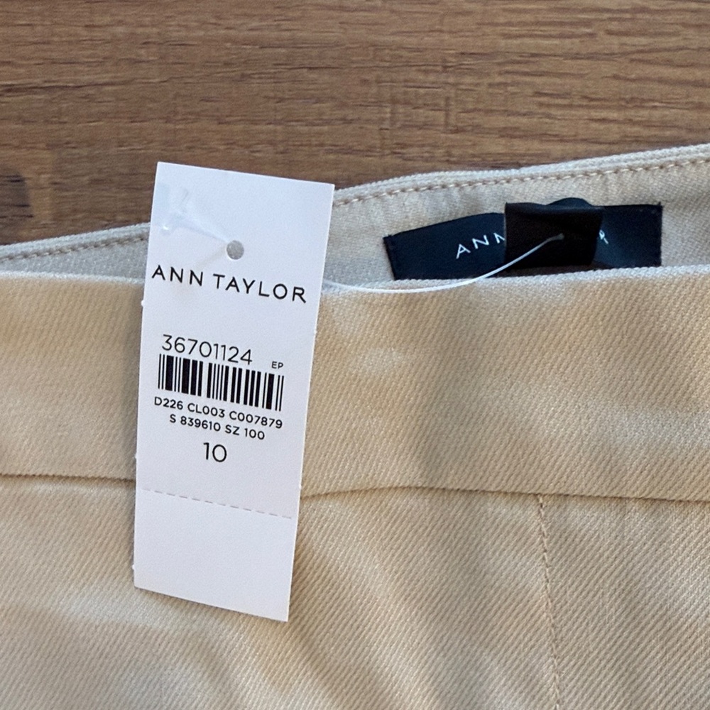 Ann Taylor Women's Tan linen slacks pants size 10 - Picture 3 of 10